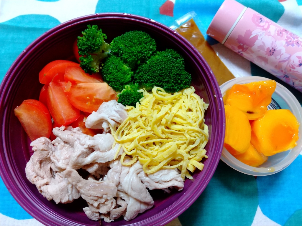 ラーメン サラダ 弁当