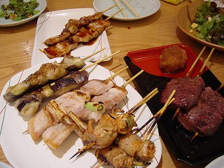 茄子焼き・豚串・豚キムチ巻き・牛トロ焼き・・・