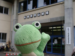 会場は札幌円山球場