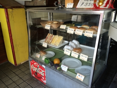 立石バーガー商品ケース