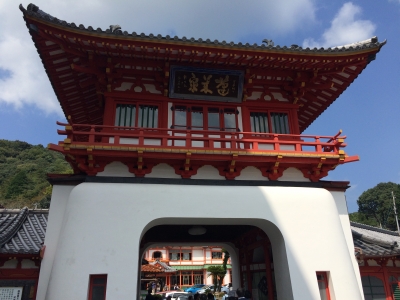 武雄温泉楼門