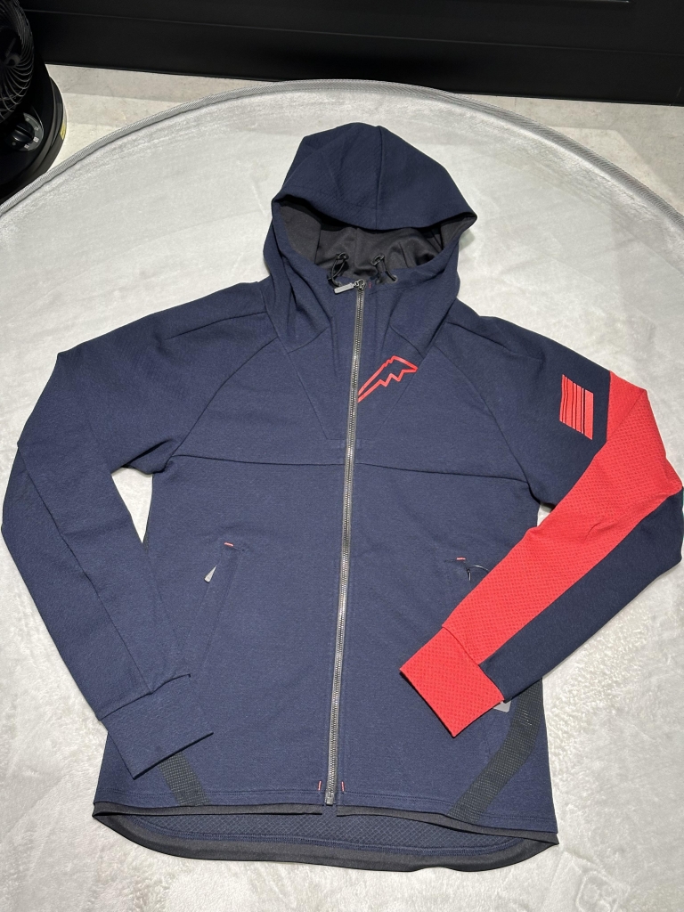 新品・未使用2025モデル　KUSHITANI レブロフーディー LL レブロフーディー - バイク用品｜クシタニオンラインストア