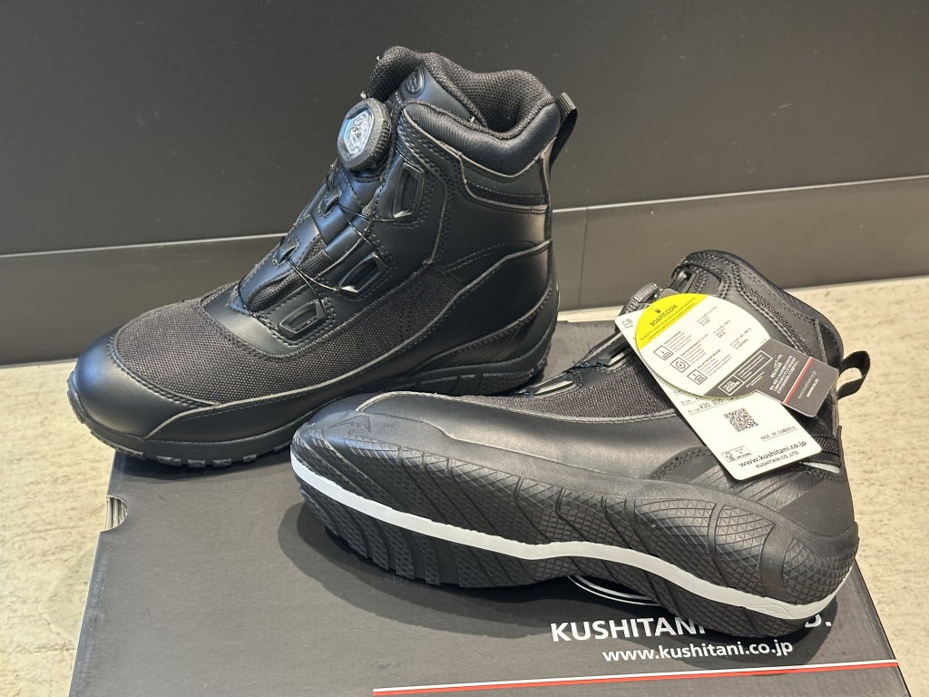 新作入荷】K-6308 アドーネシューズ（BK）：KUSHITANI 岡山店