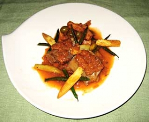 鶏腿肉のフリカッセ ヴィネーグル風
