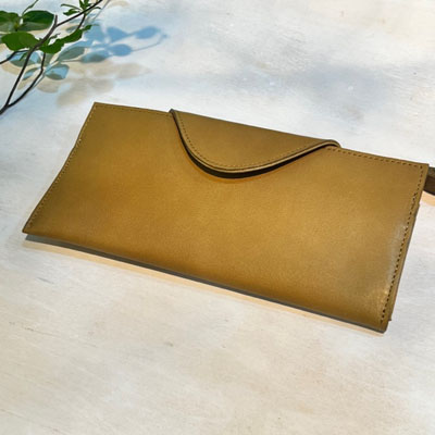 B.stuff 新色入荷！薄手の長財布 | 靴のタキタ - TAKITA