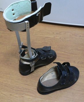 古い装具