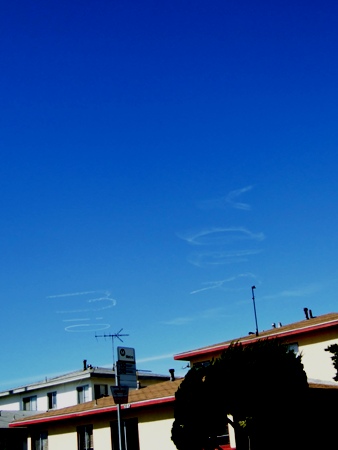 青空に