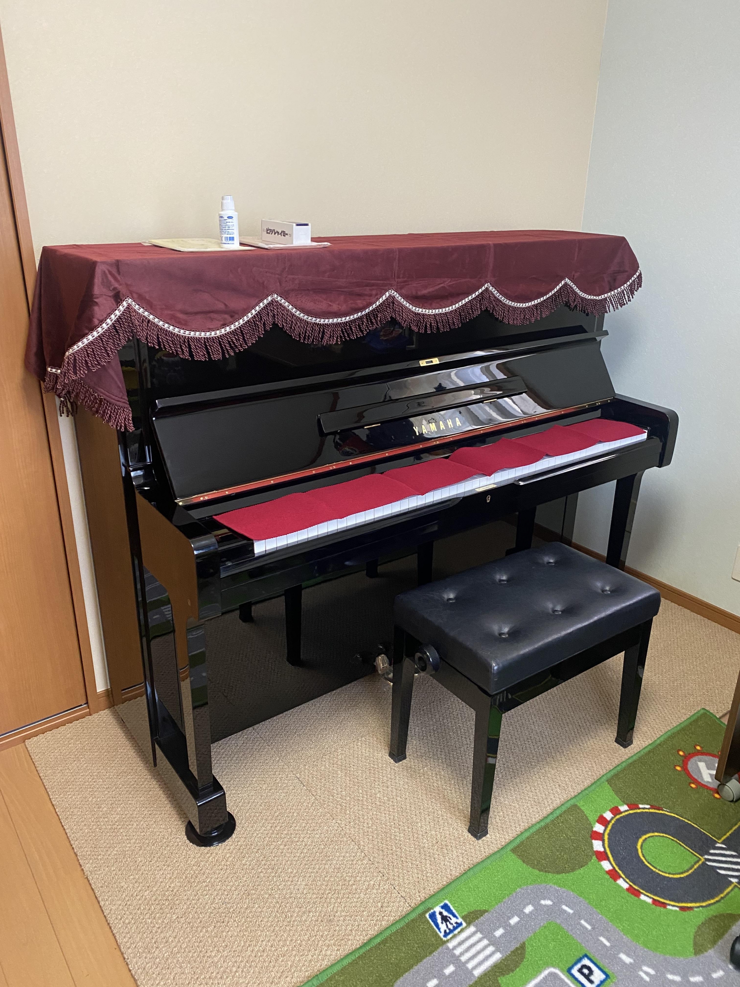 EASTEIN アップライトピアノ リニューアル品ワインレッド