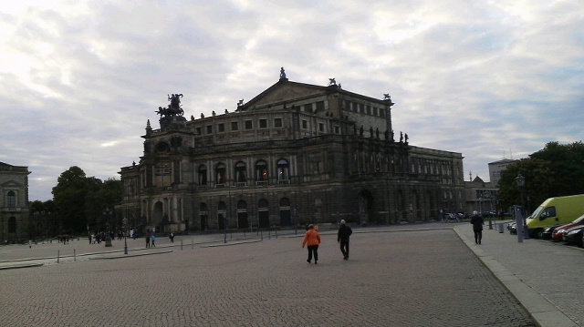 2012091601370000.jpg