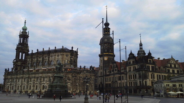 2012091601270000.jpg