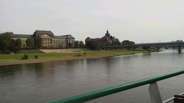 2012091716480001.jpg