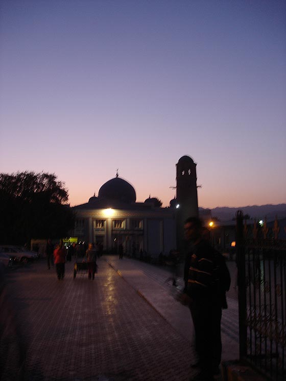 Hujand Row