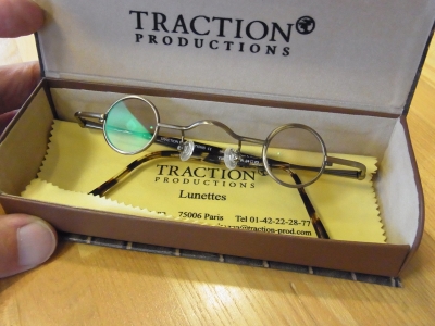 ◇ひし型眼鏡◇ sans 濡らす marque TRACTIONタイプの希少メガネ 