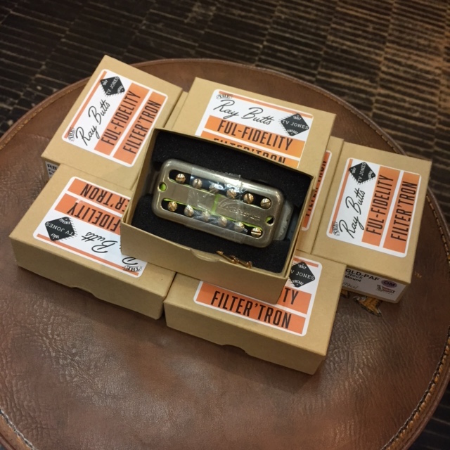 フロント Roswell Filtertron TV JONES GRETSCH Filter'Tron Shootout: Gretsch, House Of Tone, TV Jones