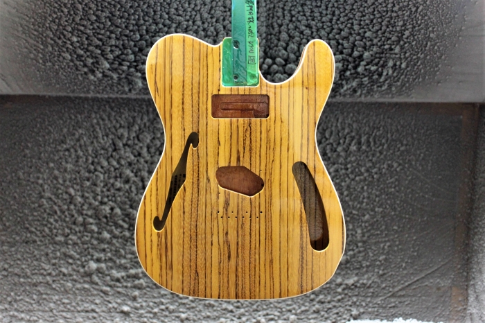 Freedom Custom Guitar Research 当店 企画 “Vintage Spec” Pepper