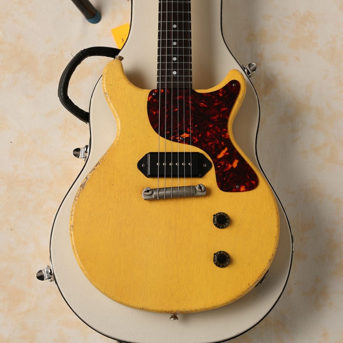 ロックンロールの為のギター、 Rock N Roll Relics からThundersが入荷