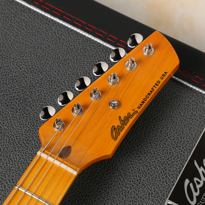 Asher Guitars から2020年モデルが入荷 HT-Deluxe (Butterscotch Nitro