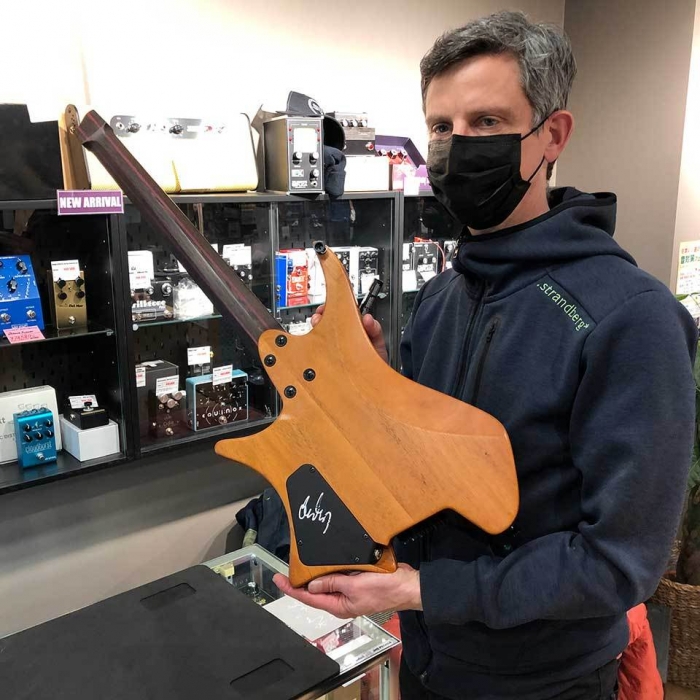 MGK アーカイブズ】strandberg Master Artist Series #5 MAS Boden J6