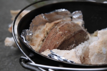 牛タンの塩釜焼き
