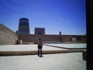 F1000243.jpg