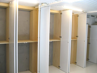 壁面収納建具2