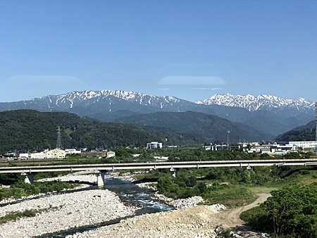 残雪の立山連峰