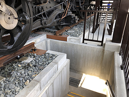 旧室蘭駅舎公園のSL D51 560 公開開始 | 熊式。