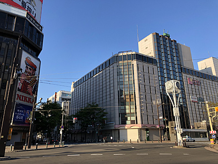 すすきの交差点