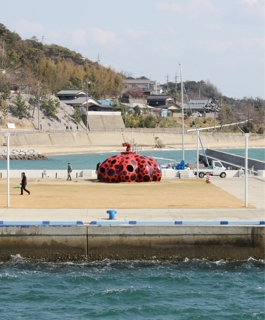 直島