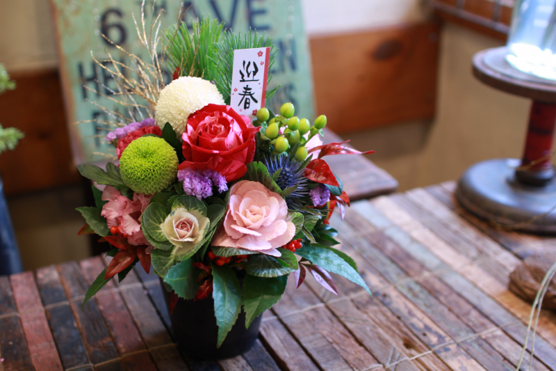ハンドメイド❣️大人可愛いお正月アレンジ❣️鏡餅、プリザーブドフラワー薔薇、扇❁⃘* おうちde鏡餅＆お正月アレンジ | HAVANKのGood Vibrations