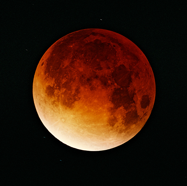 Lunar-eclipse-09-11-2003.jpg