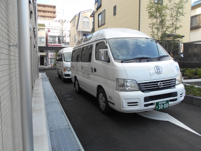 新病院へ集結した搬送車(中程)