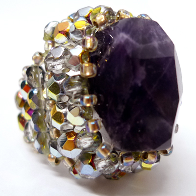 BAGUE A PART!｣Crystal Beads Ring | LYLA NEWS