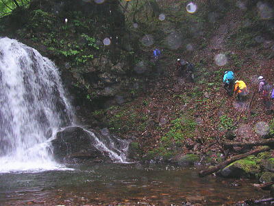 精錬場の滝