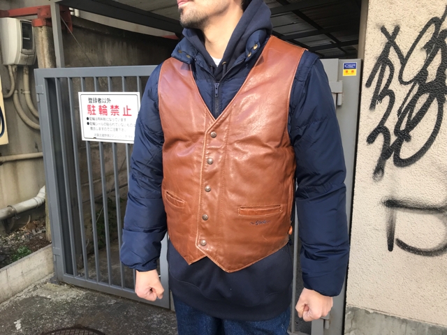 LEATHER VEST x DOWN JACKET | the Apartment