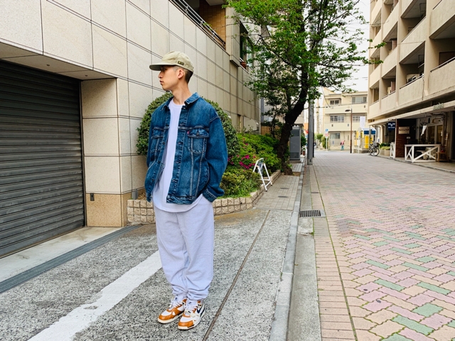 XXL XXXL | the Apartment