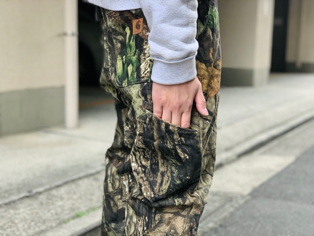 【カーハート】ペインターパンツ　ワークパンツ　緑　ペンキ汚れ　雰囲気◎ 人気色j Carhartt パンツ CARHARTT カーハート Relaxed Fit Twill