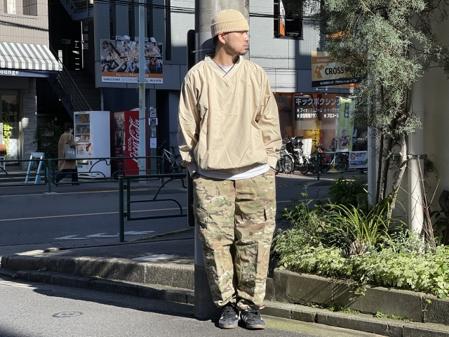 Nylon pull over | the Apartment