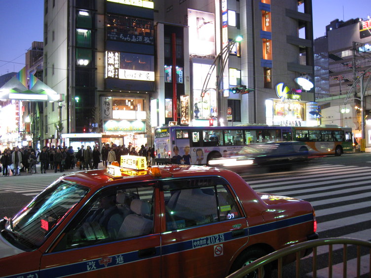 上野駅前
