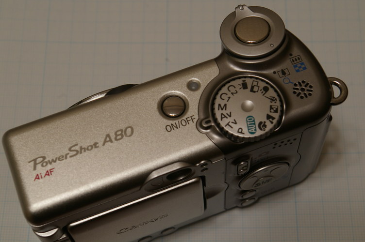 上から Canon Powreshot A80