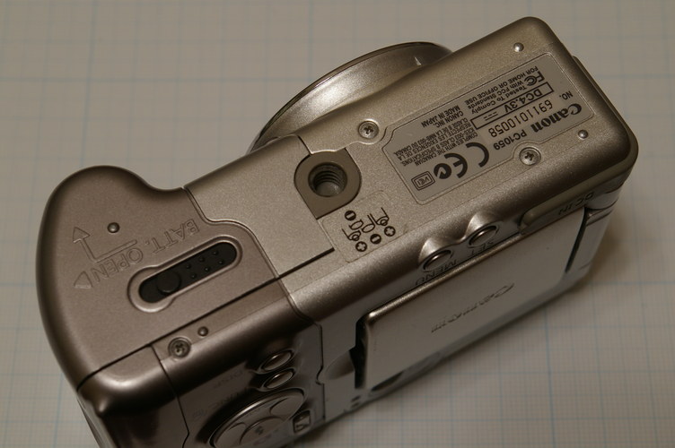 下から Canon Powreshot A80