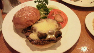 2011103108540001.jpg