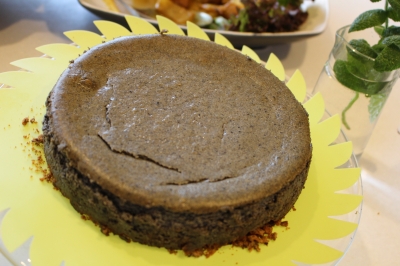 くろゴマのチーズケーキ