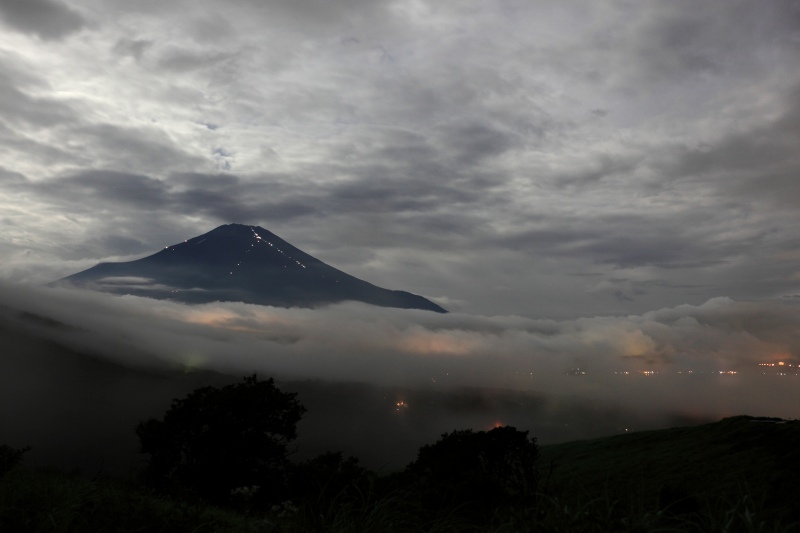 月光と富士山1