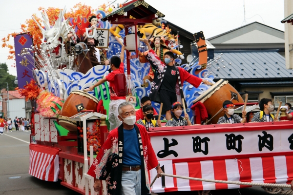 コロナ渦で3年ぶりの開催！ しちのへ秋まつり2022 | 徒然なるままに