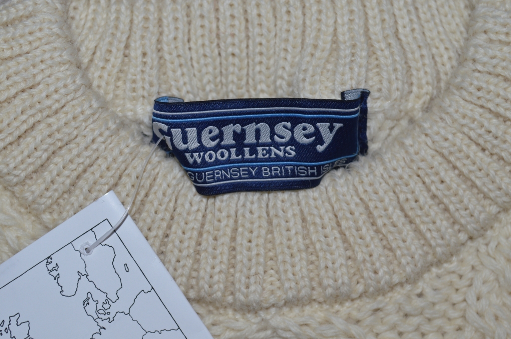 Guernsey Woollens】ガンジーウーレンズ アランニット クルー ...