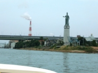 龍女神像