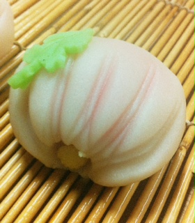 上生菓子 秋の菊
