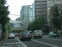 路上待機中