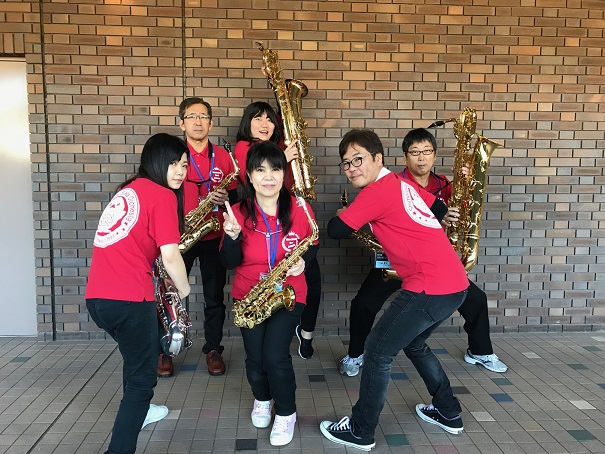 4 sax.jpg